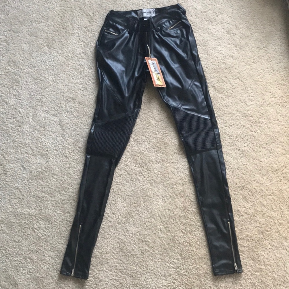 SpoonJeans Faux Leather Pants. Extra small/tall!